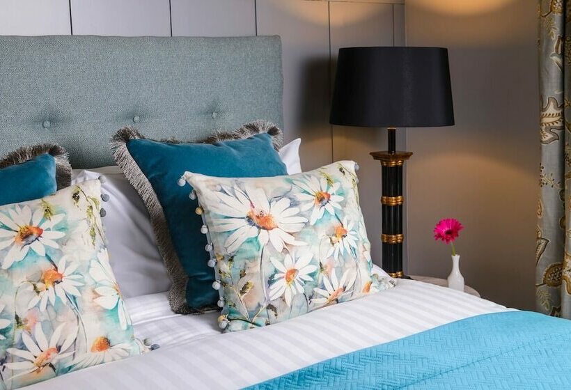 Номер Стандарт, Killarney Dromhall