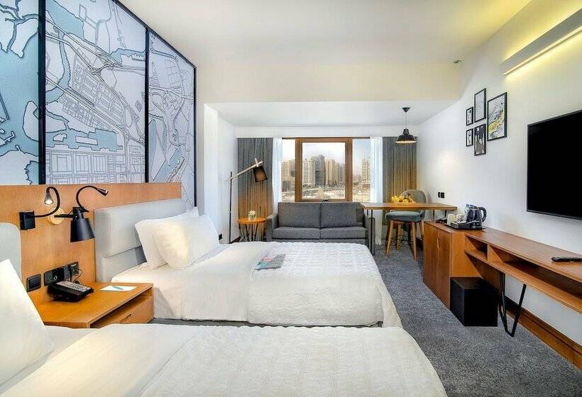 Номер Deluxe Вид на Город, Le Méridien Abu Dhabi