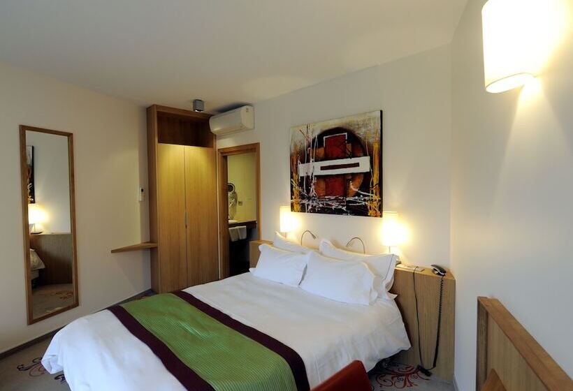 Номер Superior, Logis Hotel Restaurant A L Etoile