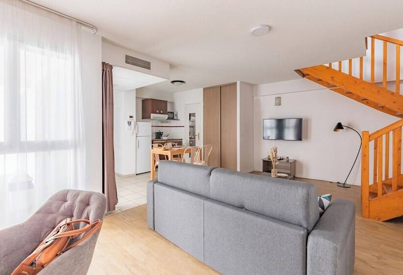 Апартаменты Superior 1 Спальня, Appart City Confort Pau Centre