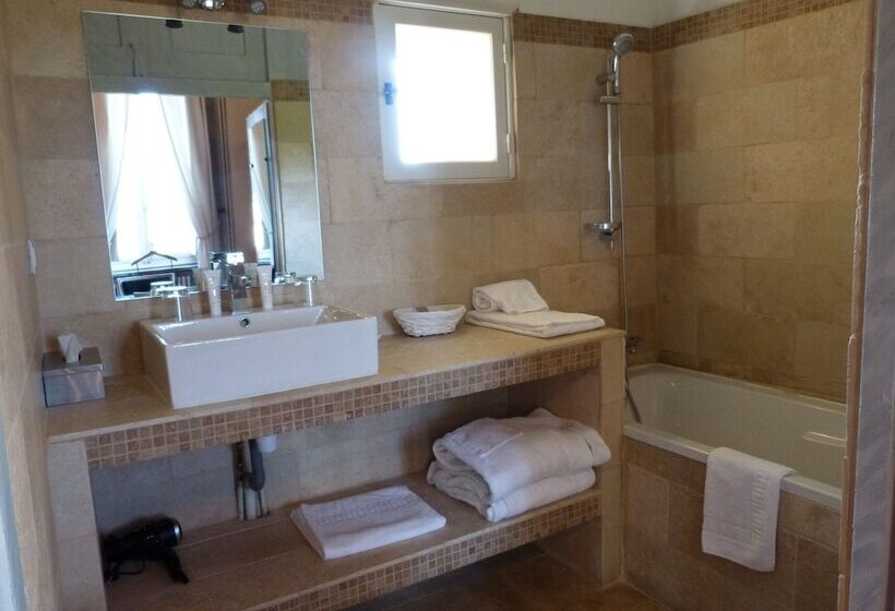 Номер Superior, Château D Arpaillargues   Teritoria