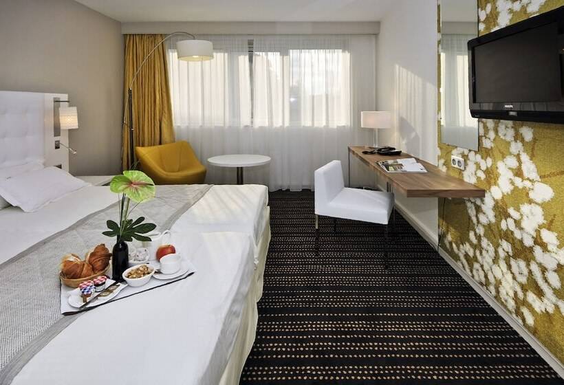 اتاق سوپریور, Hôtel Mercure Bourgenbresse