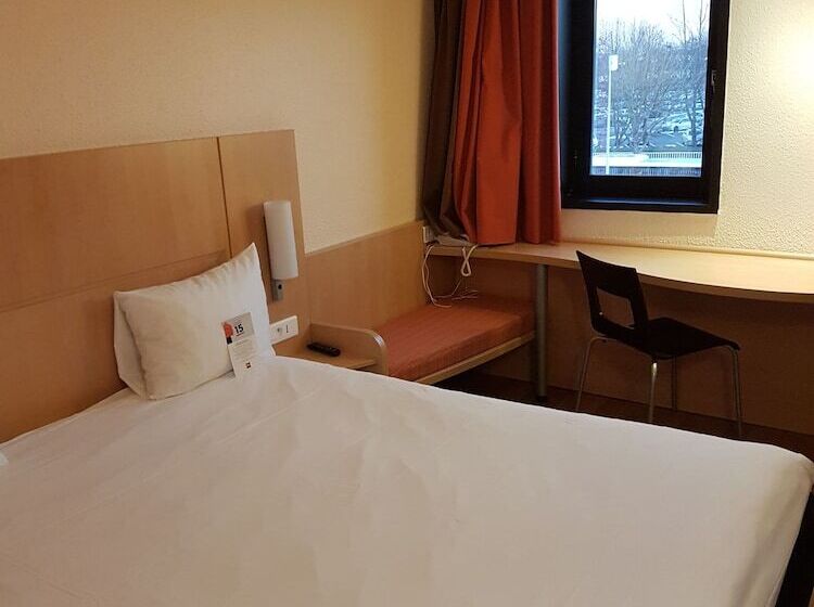 اتاق استاندارد با تخت دوبل, Ibis évry Courcouronnes
