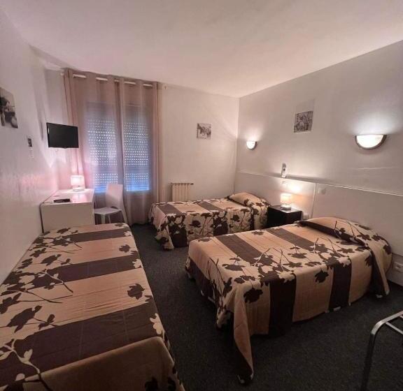 Номер Стандарт Трехместный, Hôtel Le Relais
