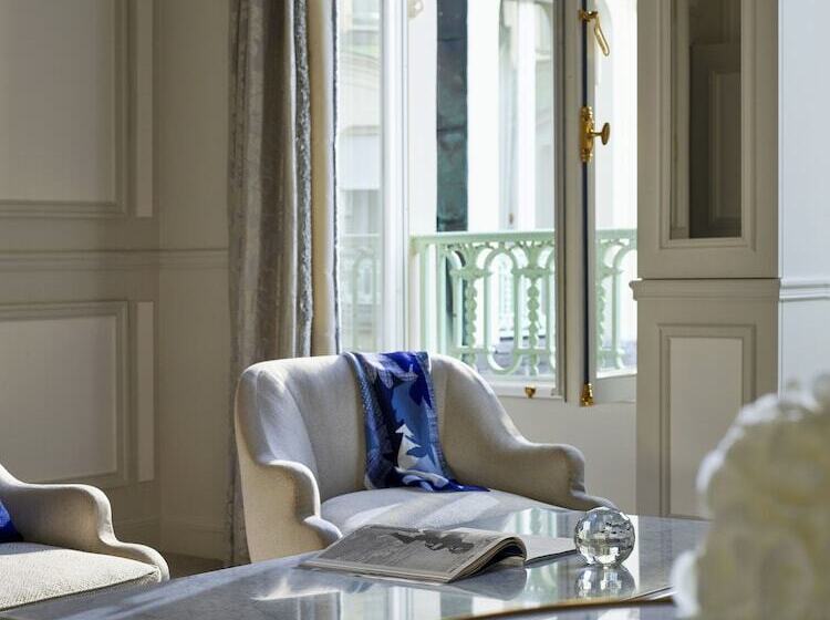 Suite Deluxe, Le Meurice – Dorchester Collection
