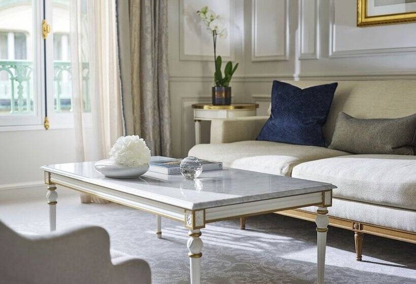 Suite Deluxe, Le Meurice – Dorchester Collection
