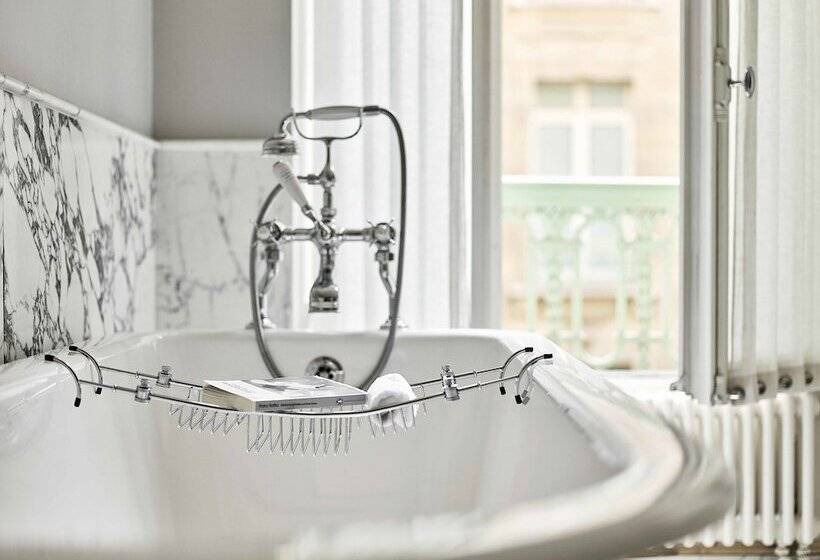 Chambre Executive, Le Meurice – Dorchester Collection