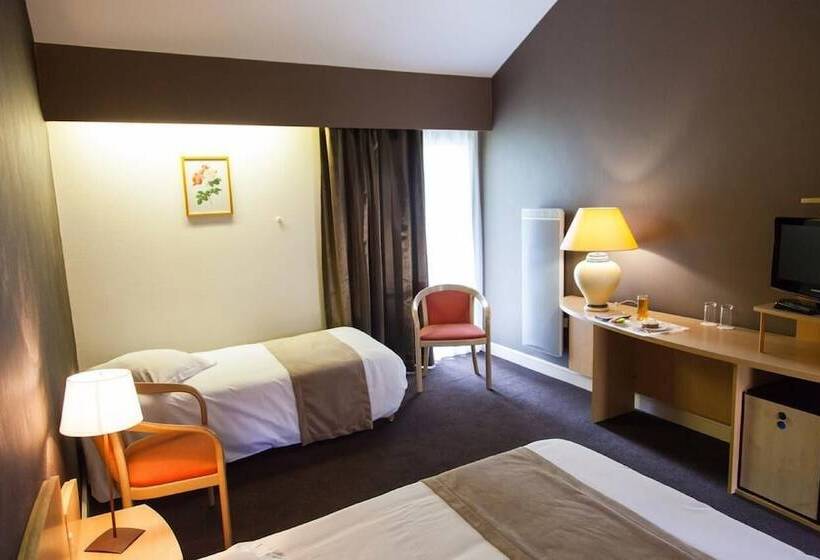 Номер Стандарт Трехместный, Logis Le Relais Fleuri
