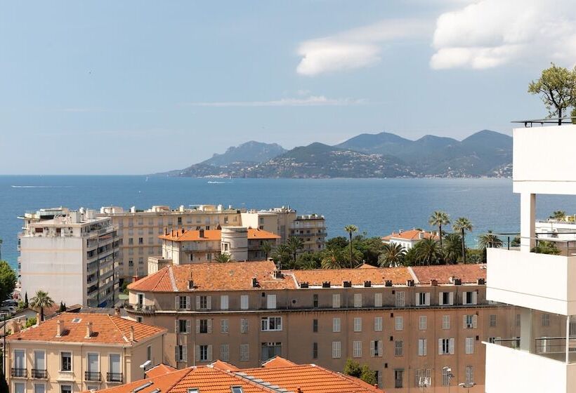اتاق سوپریور با چشم‌انداز دریا, The Originals Boutique, Hôtel Des Orangers, Cannes