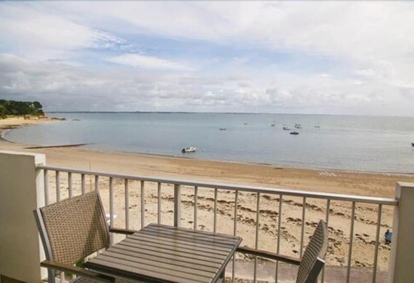 חדר משפחתי נוף לים, De La Plage