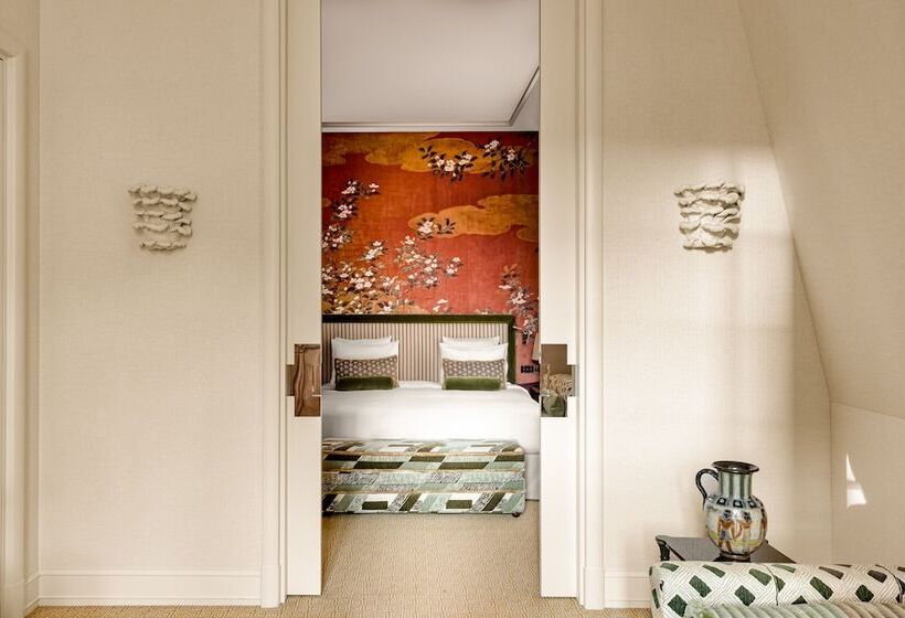 סוויטת ג'וניור, Saint James Paris   Relais & Chateaux