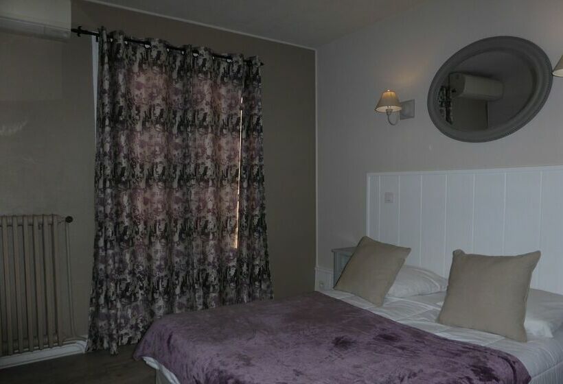 Номер Стандарт, The Originals Access, Hostellerie Des Pins