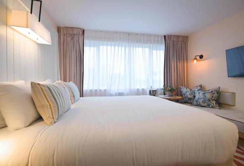 带大床的标准间, The Relais Cooden Beach