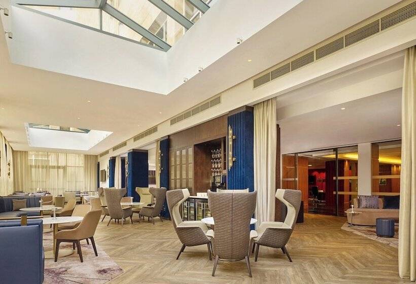 Номер Клуб, Sheraton Grand Hotel & Spa