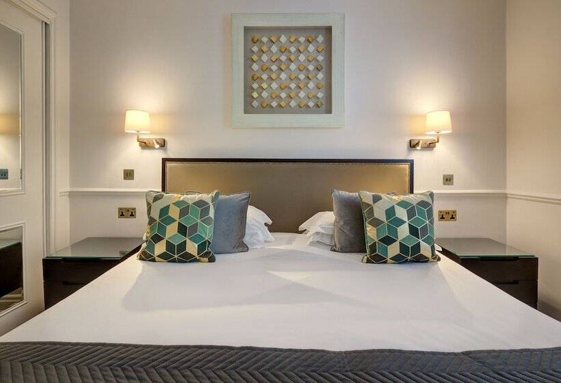 Апартаменты 3 Спальни, Collingham Serviced Apartments