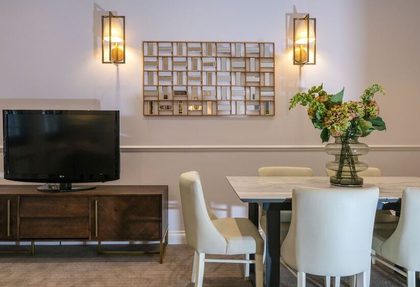 Апартаменты 2 Спальни, Collingham Serviced Apartments