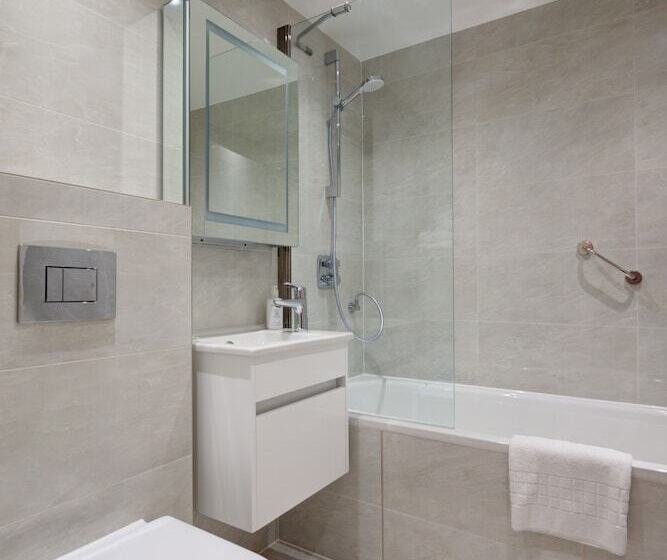Апартаменты 2 Спальни, Collingham Serviced Apartments