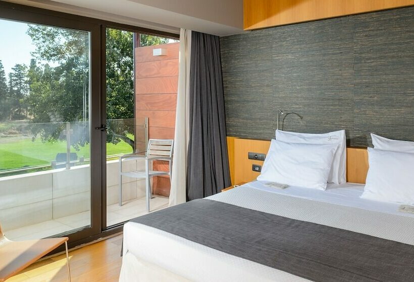 豪华套房, Alexander Beach Hotel & Spa