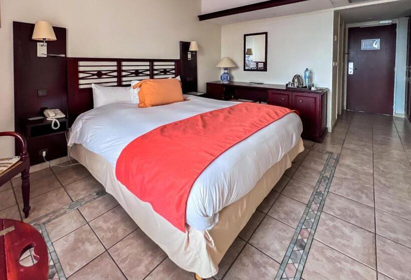 חדר סטנדרט נוף לגינה, Auberge De La Vieille Tour