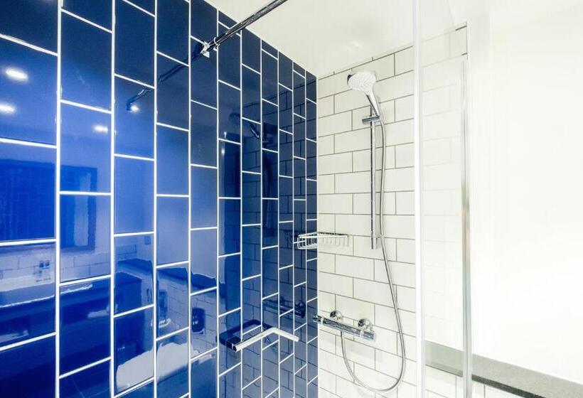 Номер Премиум, Holiday Inn High Wycombe M40, Jct.4, An Ihg