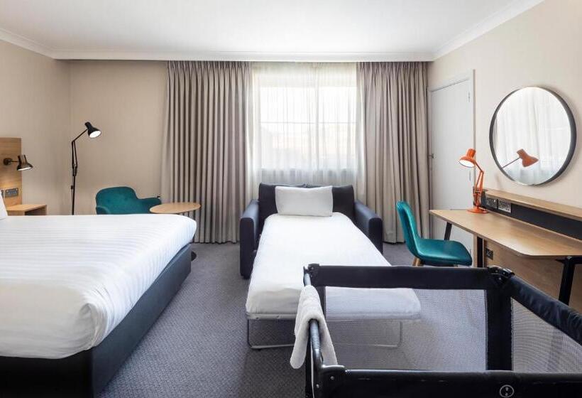 Номер Стандарт, Holiday Inn High Wycombe M40, Jct.4, An Ihg