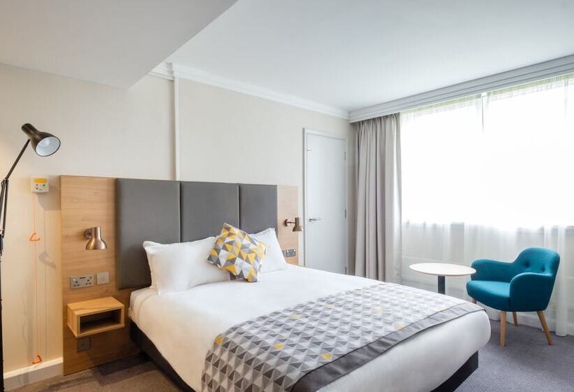 Номер Стандарт, Holiday Inn High Wycombe M40, Jct.4, An Ihg