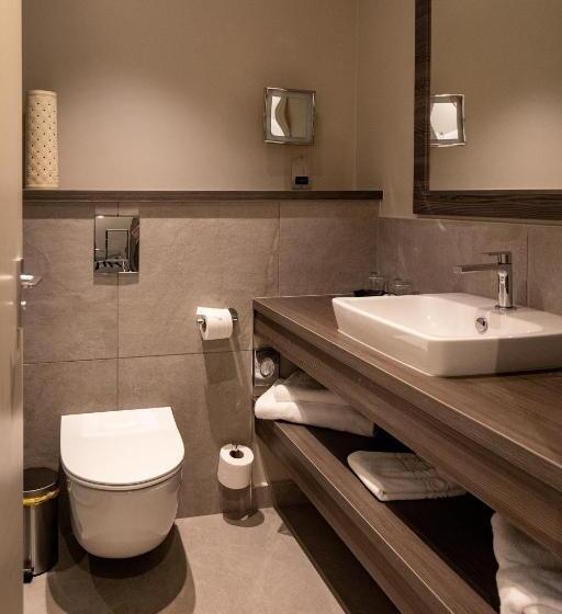 Номер Стандарт, Mercure Milton Keynes