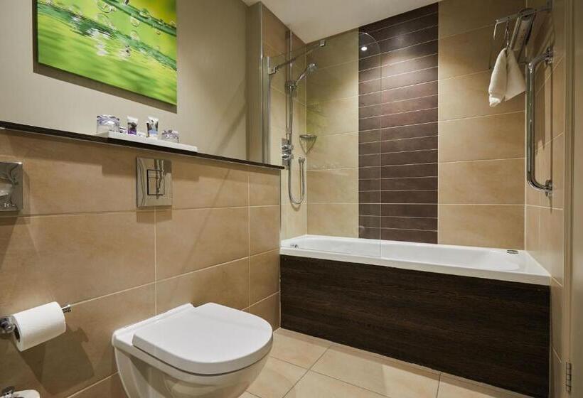 Номер Superior, Mercure Milton Keynes