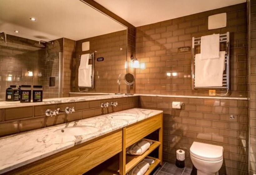 Family Suite, The Great House, Sonning, Berkshire