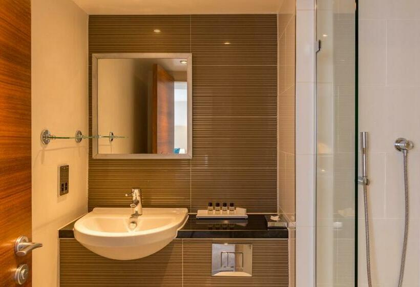 Номер Deluxe, Thistle London Trafalgar Square