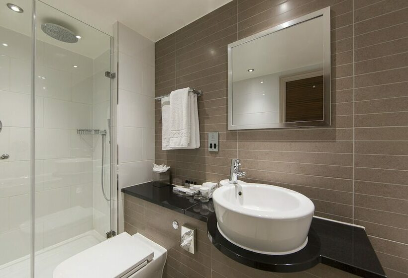 Номер Deluxe, Thistle London Trafalgar Square