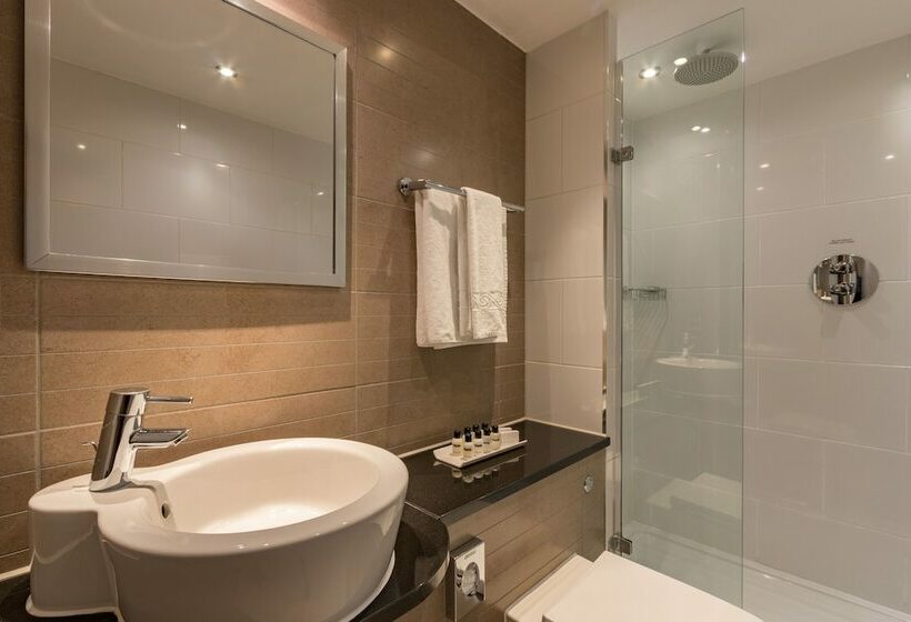 Номер Deluxe, Thistle London Trafalgar Square