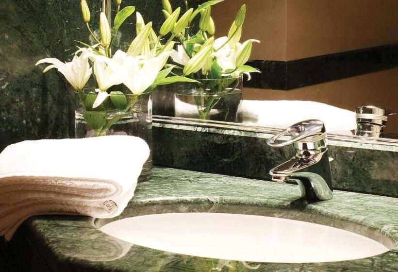 Family Suite, Divani Palace Larissa