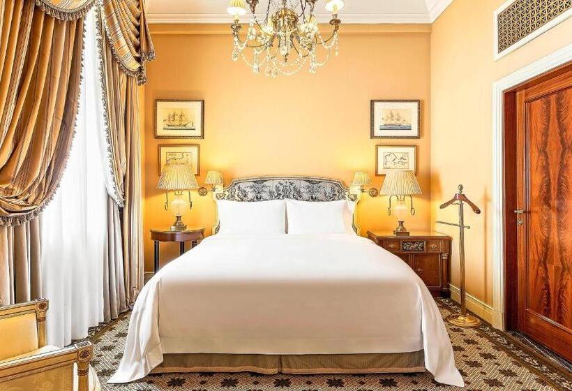 带大床的套房, Grande Bretagne, A Luxury Collection Hotel, Athens