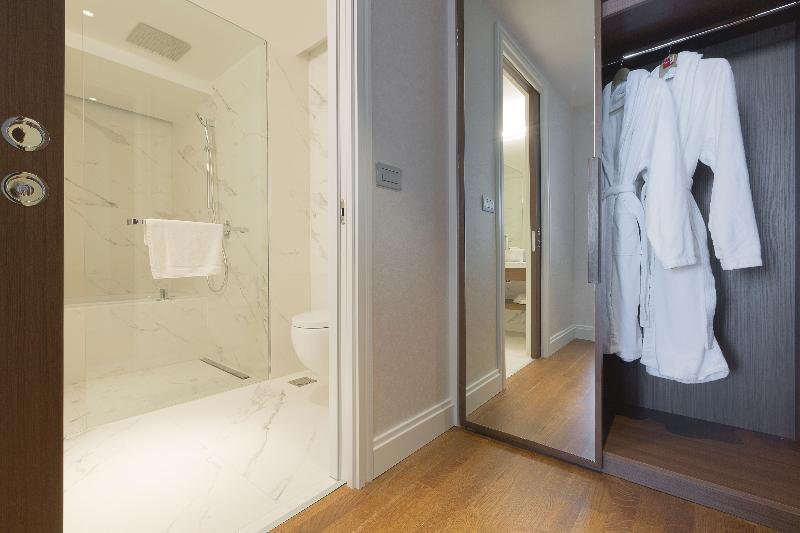 オーシャンビューデラックススイート, Makedonia Palace