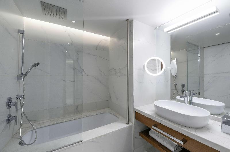 オーシャンビューのプレミアムルーム。, Makedonia Palace