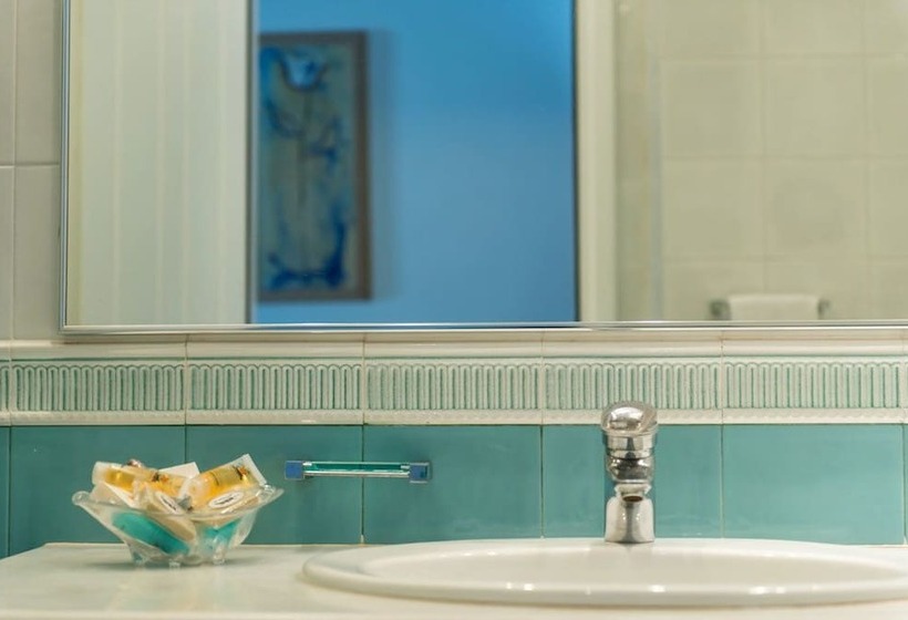 Номер Deluxe, Poseidon Hotel Suites