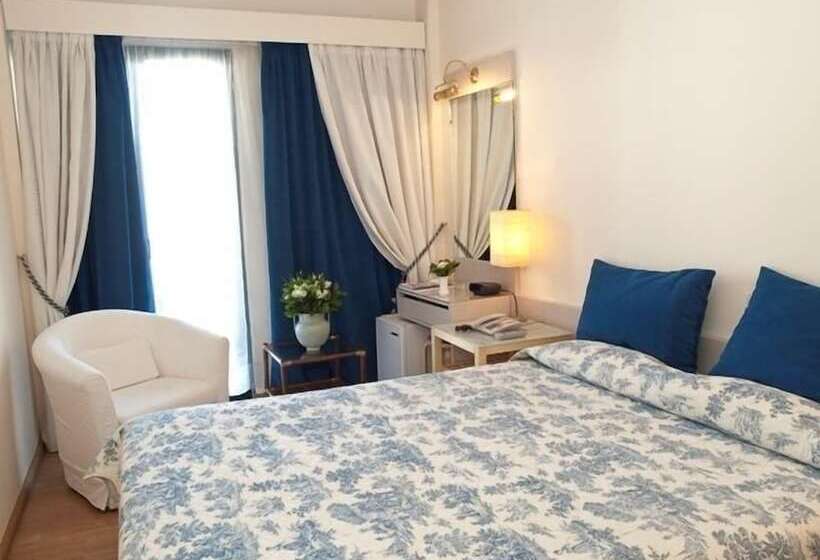 Номер Стандарт, The Park Hotel Piraeus