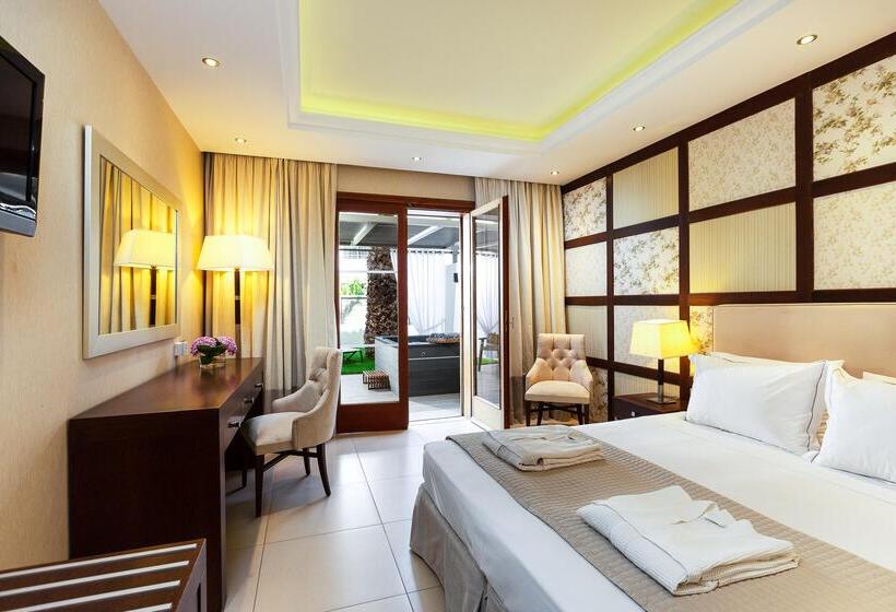 Номер Superior, Theartemis Palace