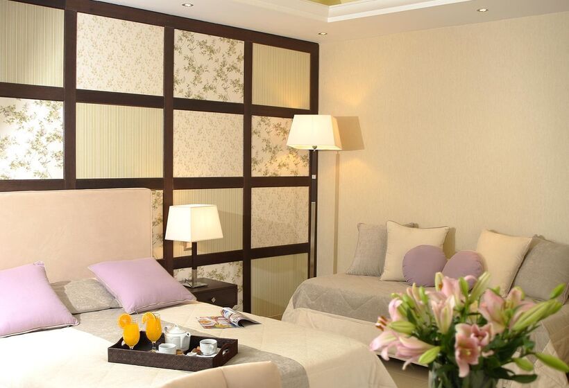 Номер Стандарт Вид на Бассейн, Theartemis Palace