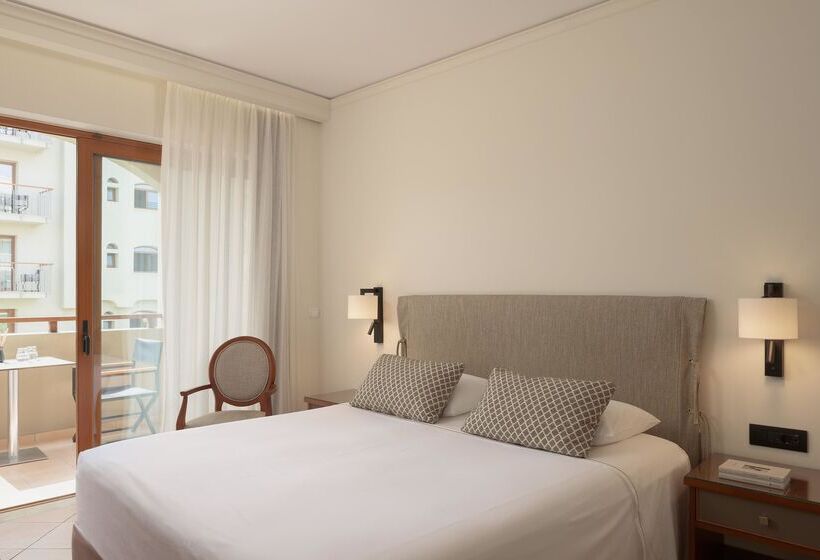 Семейный Номер, Theartemis Palace