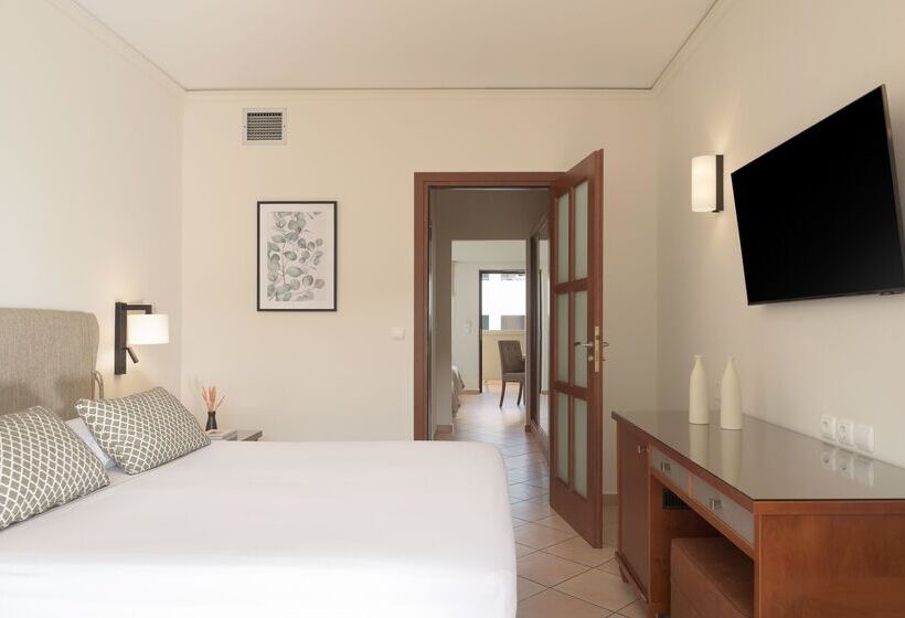 Семейный Номер, Theartemis Palace