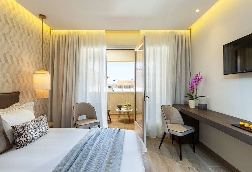Номер Superior Вид на Бассейн, Theartemis Palace