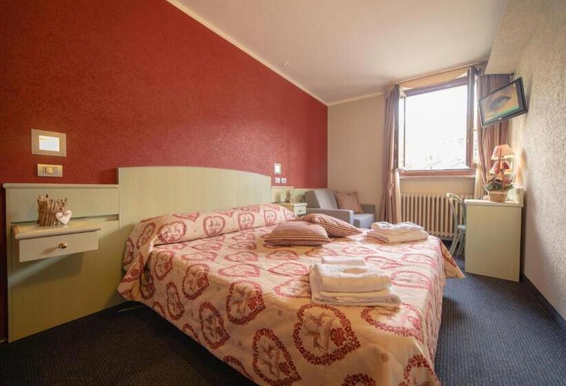 Номер Стандарт Трехместный, Astoria Cervinia