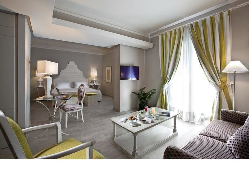 سوییت جونیور, Grand Hotel Baia Verde