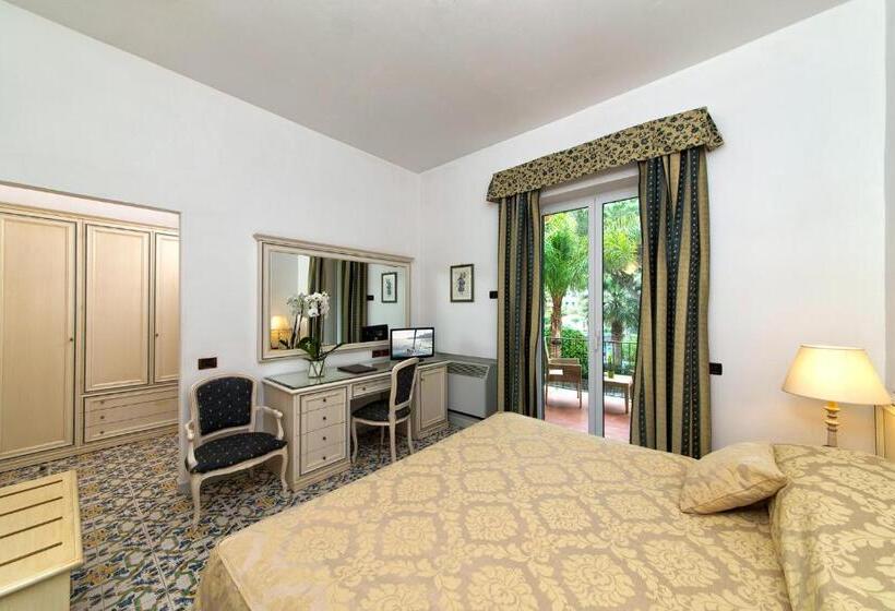 Номер Комфорт, La Reginella Resort & Spa