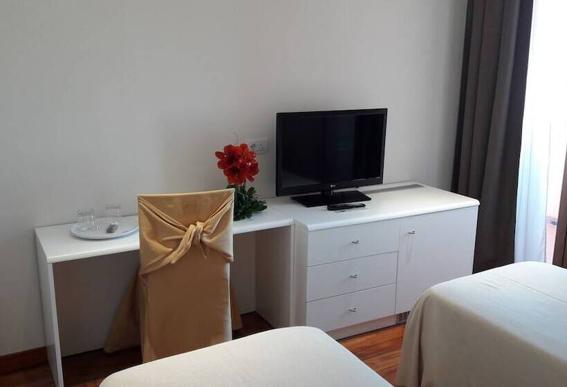 Четырехместный Номер Стандарт, Park Hotel San Michele