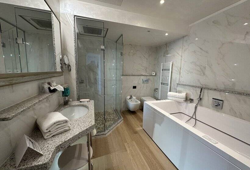 Номер Премиум, Torino Wellness & Spa