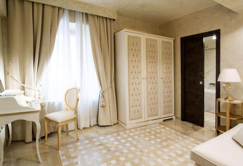 جناح جونيور, Best Western Premier Milano Palace