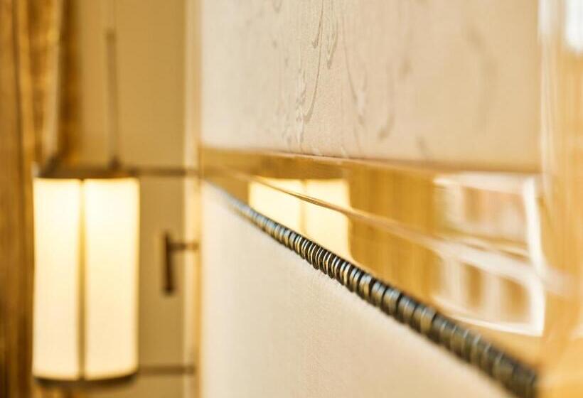 اتاق کلاسیک, Eden  Dorchester Collection